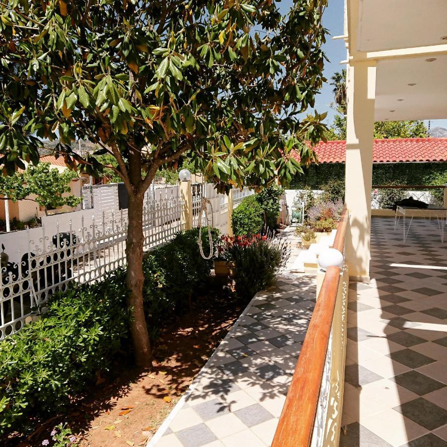 Villa Filoxenia All Seasons, Near Airport, Sea, Athens Agia Marina  エクステリア 写真