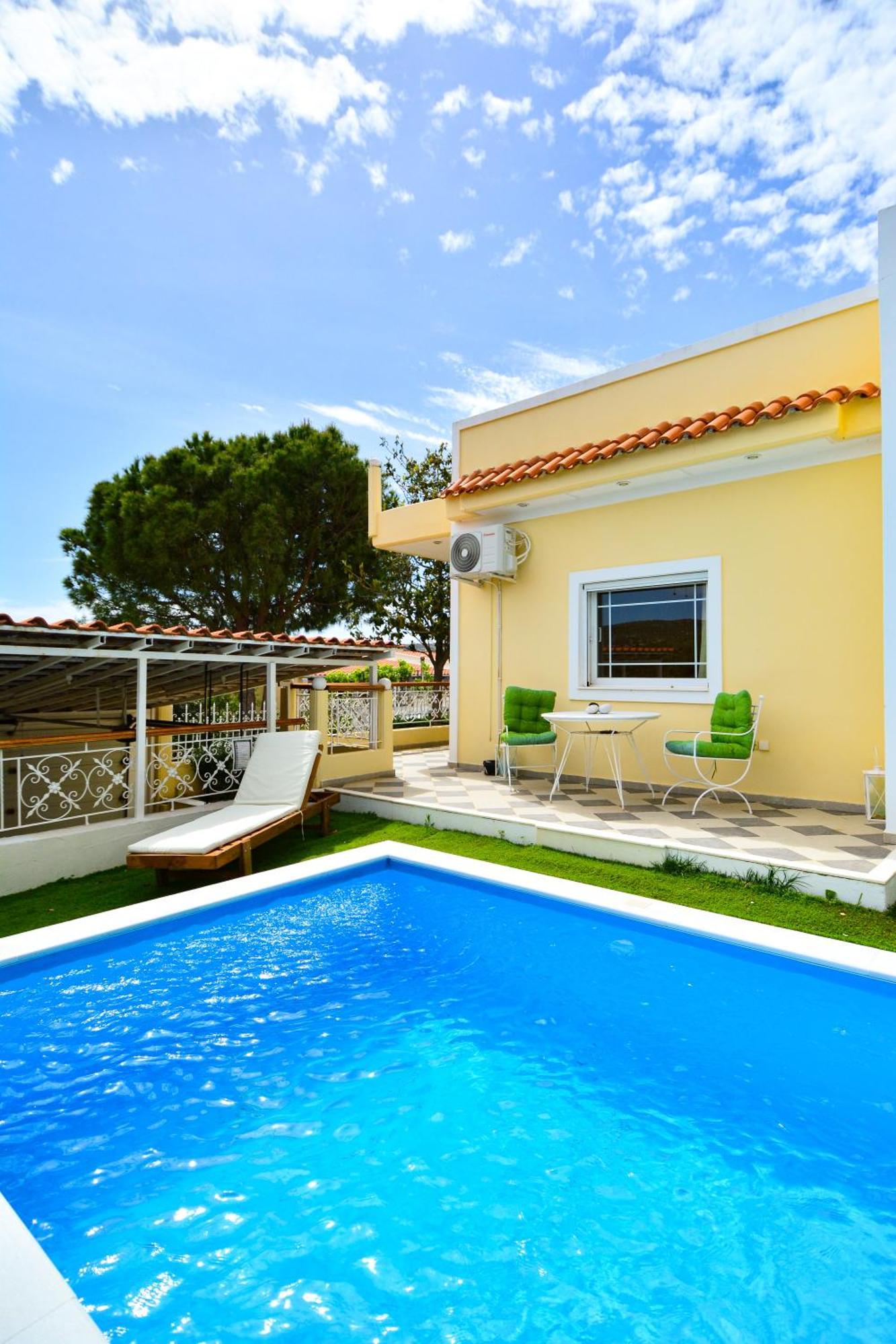 Villa Filoxenia All Seasons, Near Airport, Sea, Athens Agia Marina  エクステリア 写真